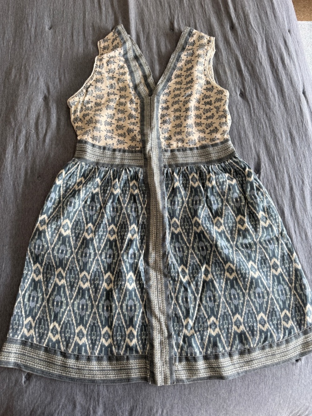 Faherty Blue and Cream Patterned V-Neck Mini Dress